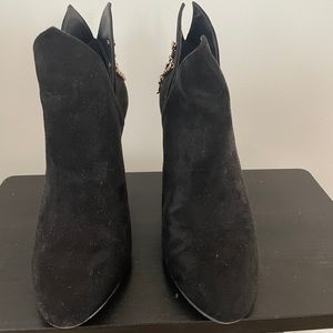 BCBG Generation black bootie, 7.5US